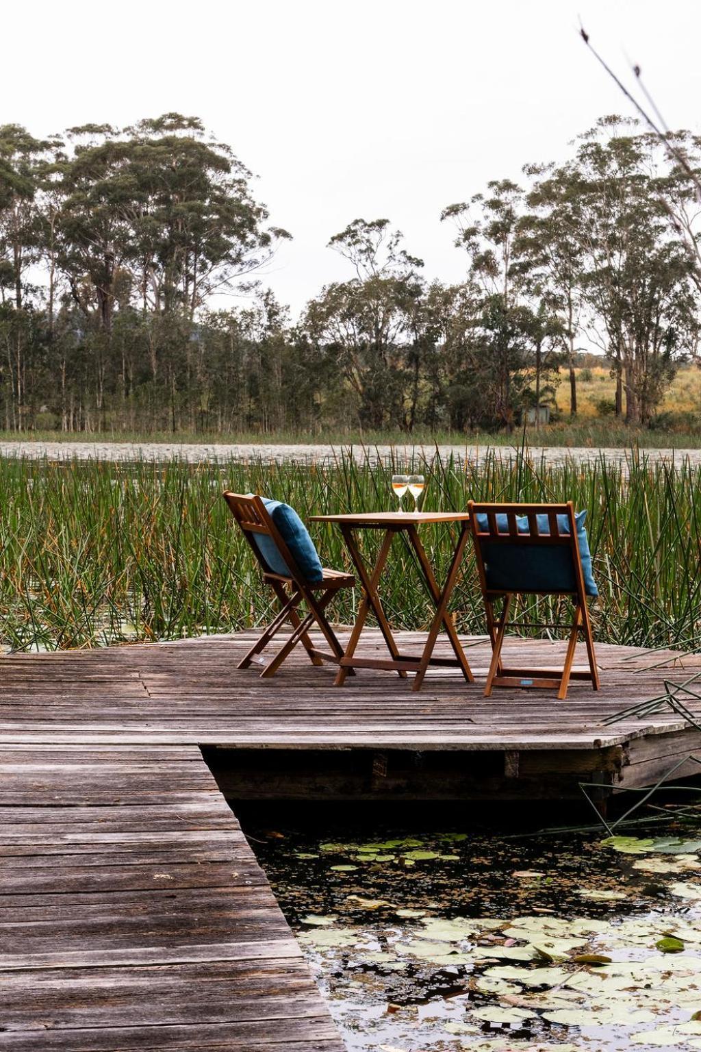 Lake Russell Retreat Emerald Beach Bagian luar foto